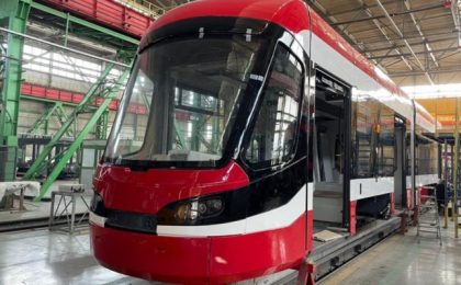 Primăria Arad a accesat un proiect european de 13 milioane de euro și va achiziţiona 6 tramvaie dublu articulate