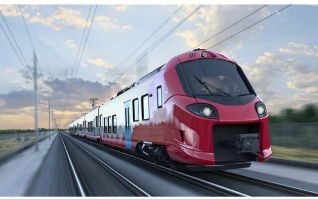Primul tren nou cumpărat de România în ultimii 20 de ani va ajunge la Curtici sâmbătă seara
