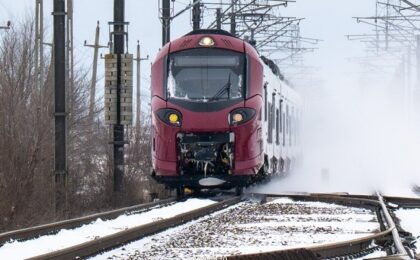 Circulația trenurilor este afectată de condițiile meteo