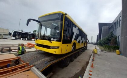 Primul din 33: troleibuzul fabricat de Bozankaya în Turcia a plecat spre Timișoara