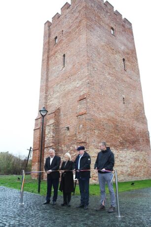 Turnul medieval din Ciacova, reabilitat cu fonduri europene, a fost redeschis publicului | FOTO