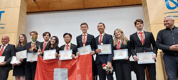 Elevi din 25 de țări, prezenți la Turnirul Internațional al Tinerilor Fizicieni organizat de UVT