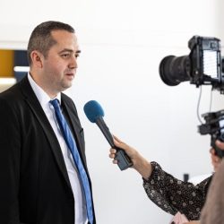 Facultatea de Economie și Administrare a Afacerilor de la UVT a deschis un spațiu cu o destinație specială – Business Lounge FEAA 4 uvt6