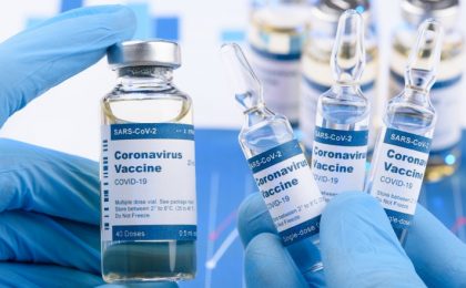Incredibil! Deși aproape nimeni nu se mai vaccinează, România trebuie să cumpere încă 19 milioane de doze de vaccin anti-COVID