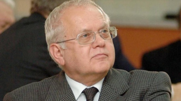 Fostul ministru al Apărării Victor Babiuc a murit. Politicianul avea 84 de ani
