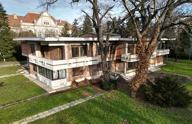 Reparație istorică: “Vila lui Ceaușescu” revine în patrimoniul județului Timiș