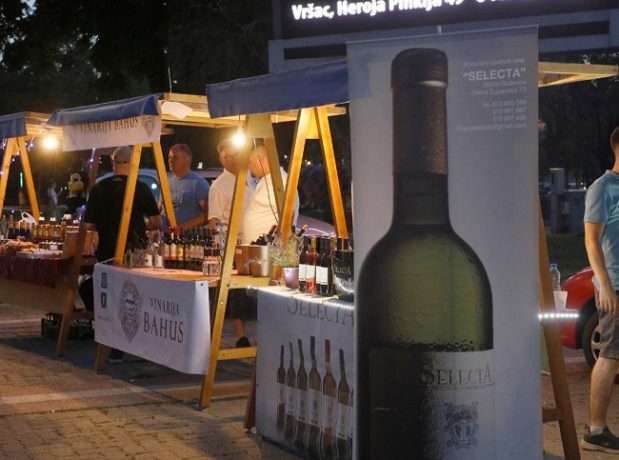Vinurile din Banat, la mare preț într-un festival internațional desfăşurat nu departe de Timişoara
